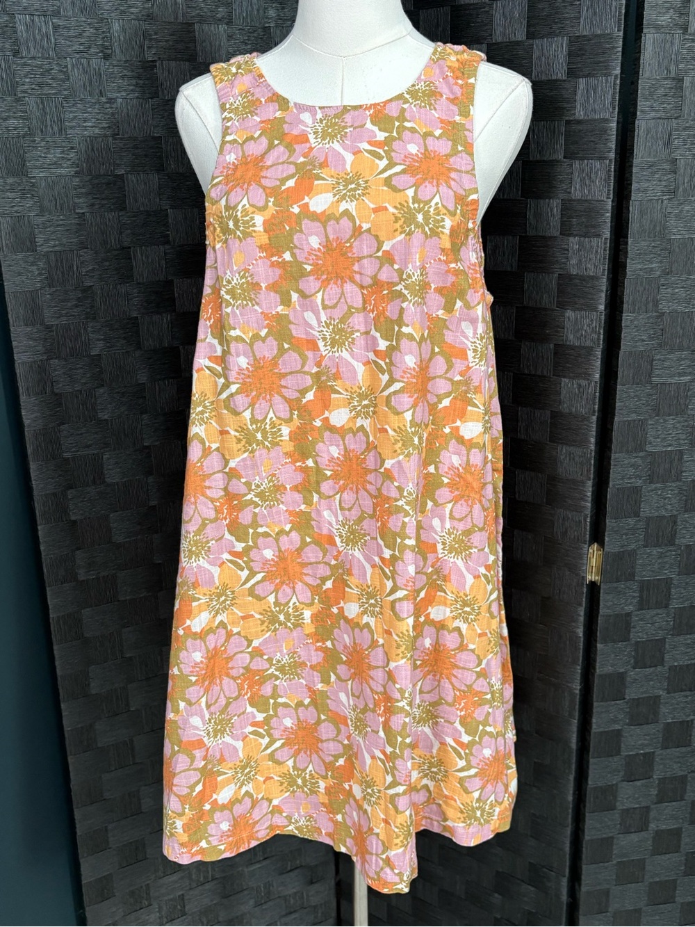 a new approach Floral Sleeveless Mini retro-style Shift dress